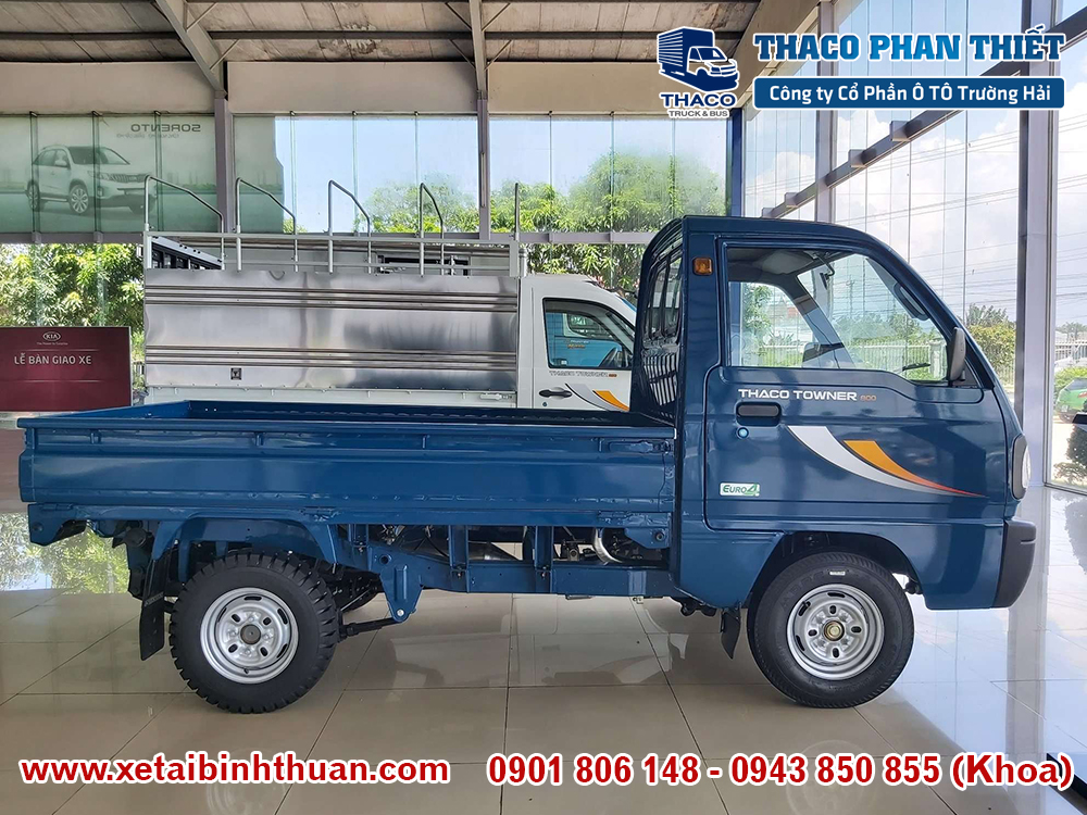 Xe tải  Thaco Towner 800 Thùng lửng màu xanh
